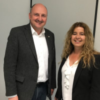 Mit Petra Jakob, der Geschäftsstellennleiterin der Jobcenter in MIL